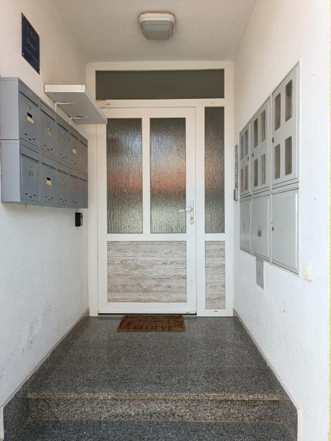 Apartment Luka プーラ エクステリア 写真