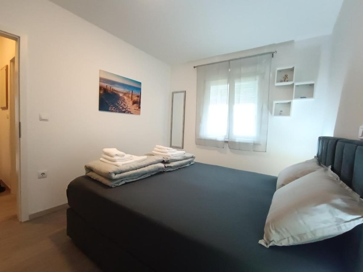 Apartment Luka プーラ エクステリア 写真